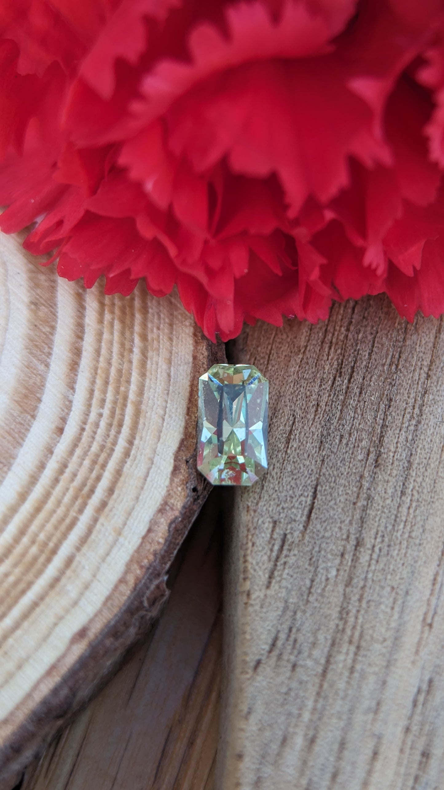 1ct Mint Green Garnet