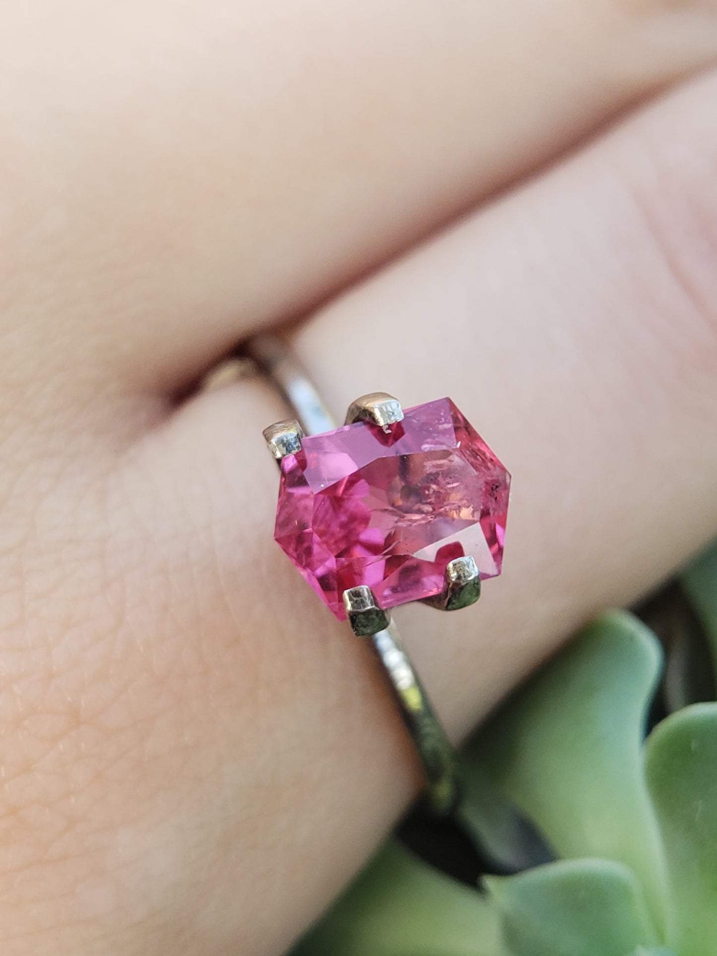 1.76ct Mahenge Spinel