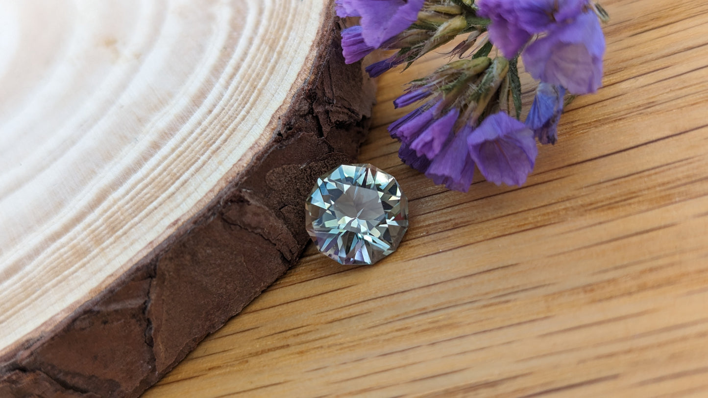 Light Green 2.45ct Oregon Sunstone