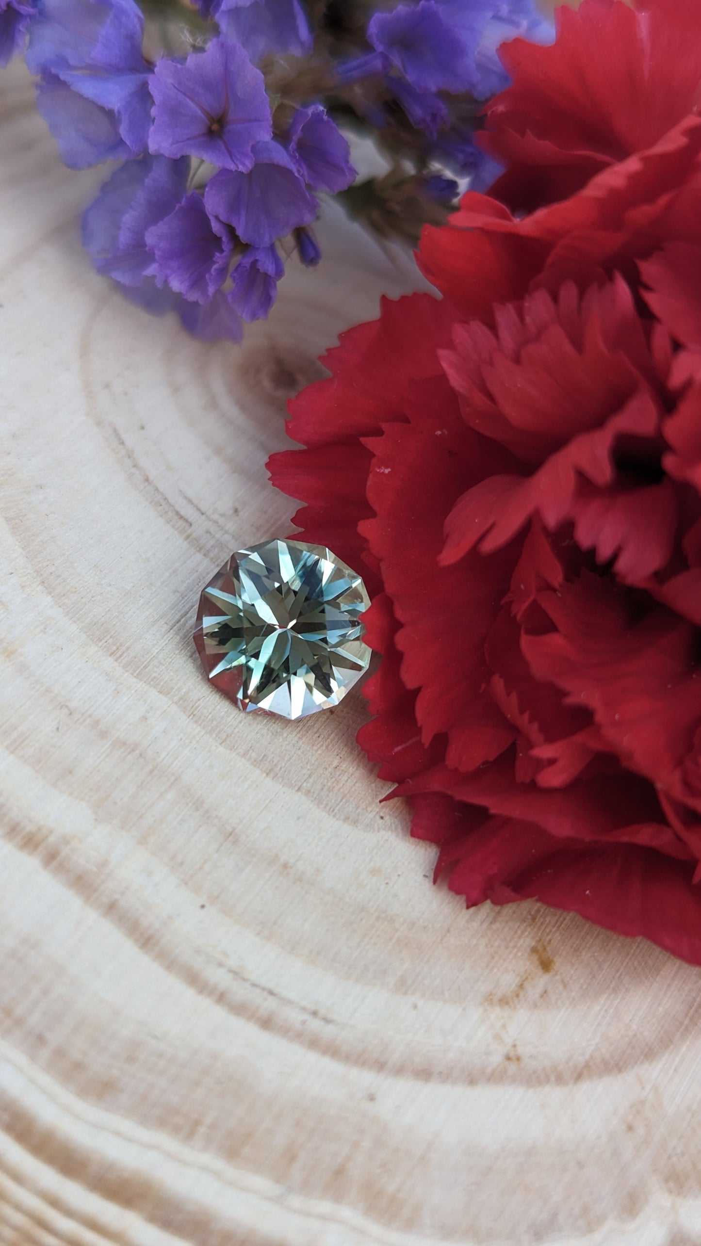 Light Green 2.45ct Oregon Sunstone